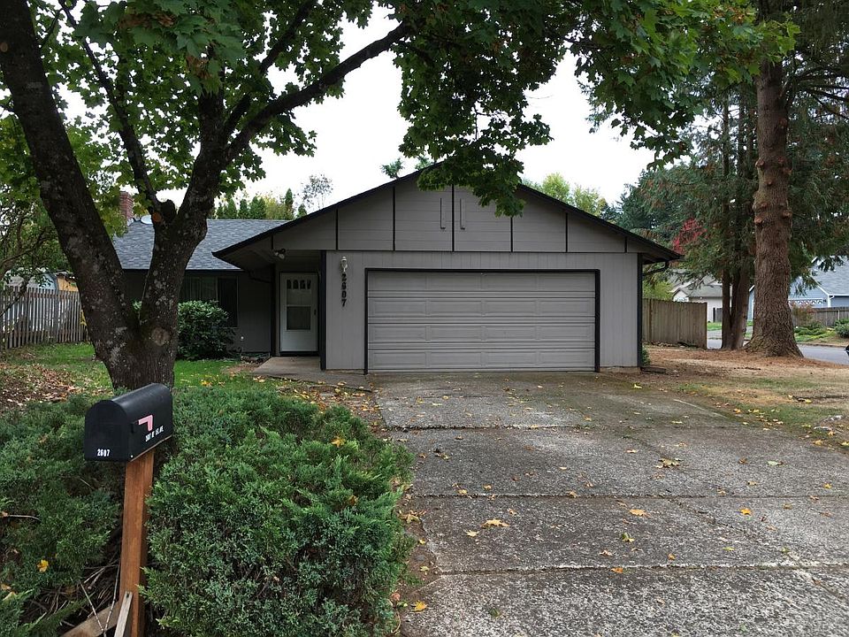1st image of 2607 NE 151st Ave