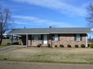 600 Pine St, Carthage, MS 39051