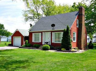 909 Laura Ave, Streator, IL 61364