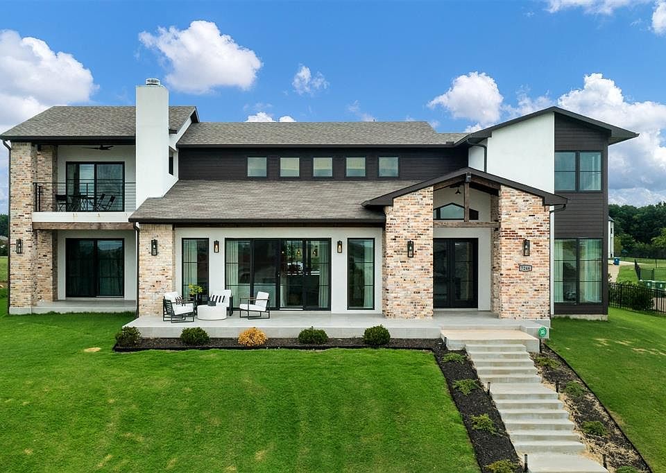 1st image of 7246 Waters Edge Dr