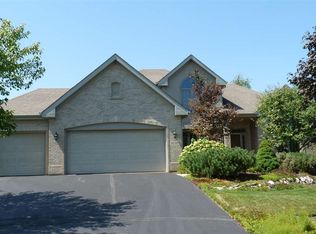 9258 River View Trl, Roscoe, IL 61073