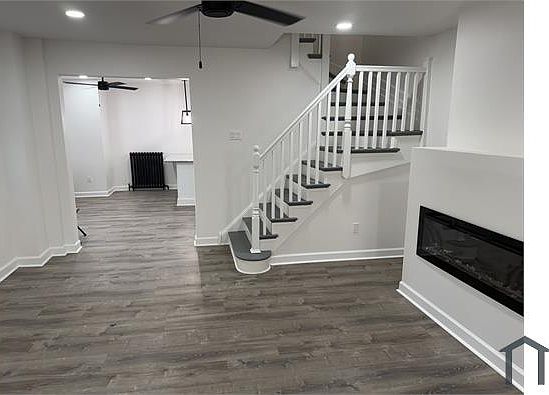 5th image of 1001 E Price St #1