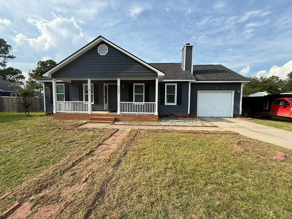 3 bed, 1225 sqft, $1,700 — Photo 3