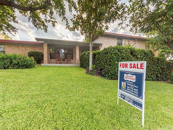 2nd image of 831 Jalisco Cir