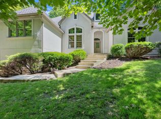 907 Buckthorne Ct, Valparaiso, IN 46383