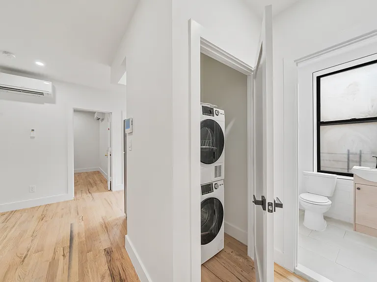 312 Manhattan Ave #3F — Photo 8
