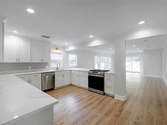 4th image of 3509 Vineland Dr