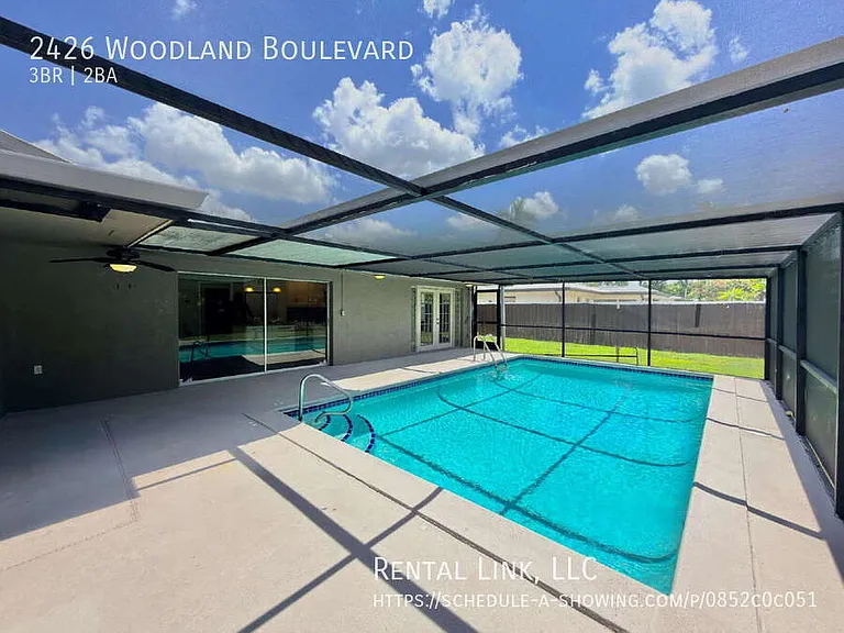 2426 Woodland Blvd — Photo 48
