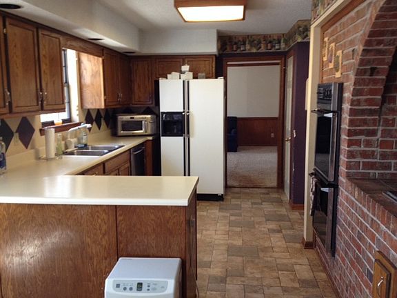 4th image of 6554 Lake Meadows Dr