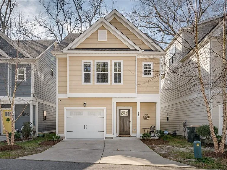 225 Floridays Way — Photo 16