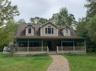 102 Birch Cir, Shohola, PA 18458