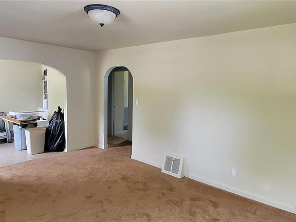 4th image of 10181 Winkler Dr