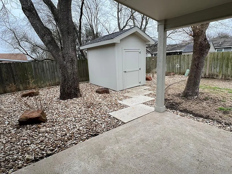 2915 Bushnell Dr — Photo 20