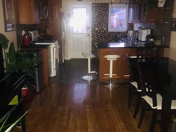 3rd image of 87 Scott Ave