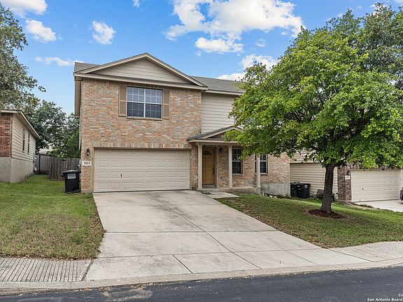 2nd image of 1023 MAGNOLIA HL