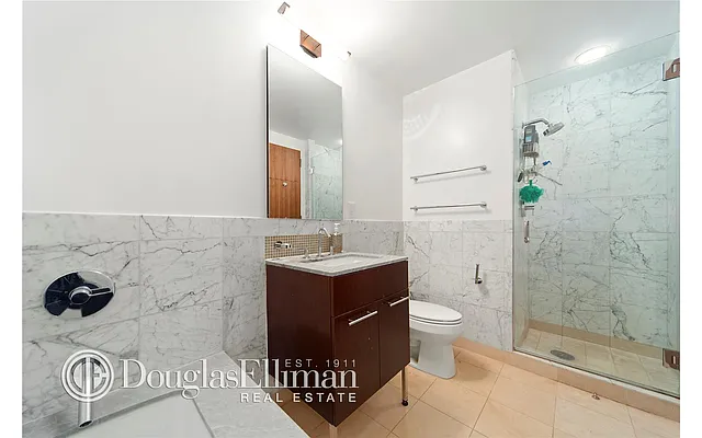 Rented by Douglas Elliman | media 4