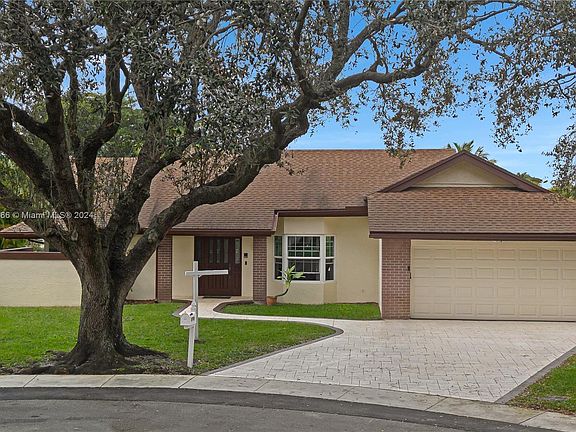3rd image of 8745 SW 57th Pl