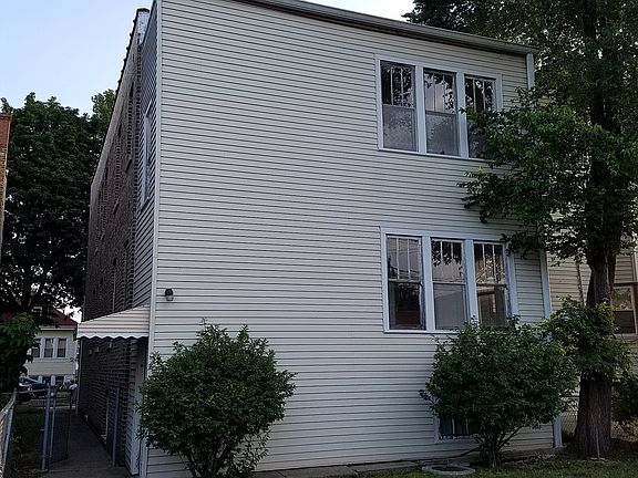 3rd image of 5411 W Drummond Pl