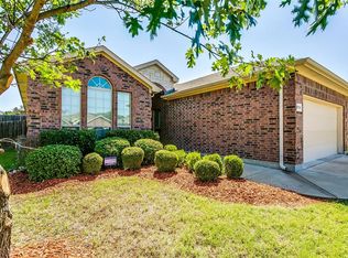 8758 Misty Bluff Ct, Dallas, TX 75249