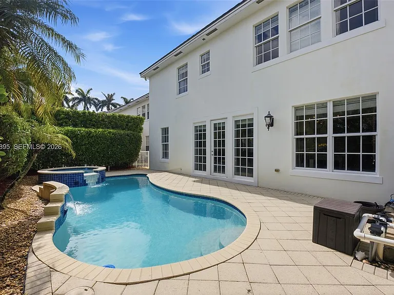 1419 SW 21st Ct — Photo 45
