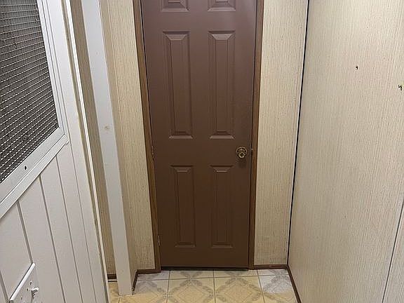 5th image of 6591 Forest Lawn Rd