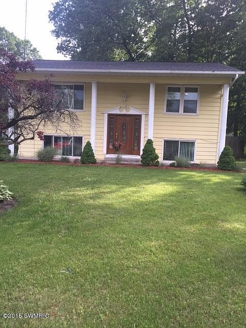 1st image of 3985 E Laketon Ave