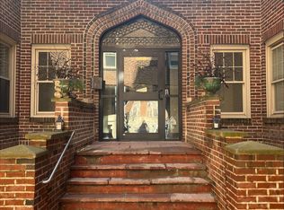 6 S Lake Ave, Albany, NY 12203