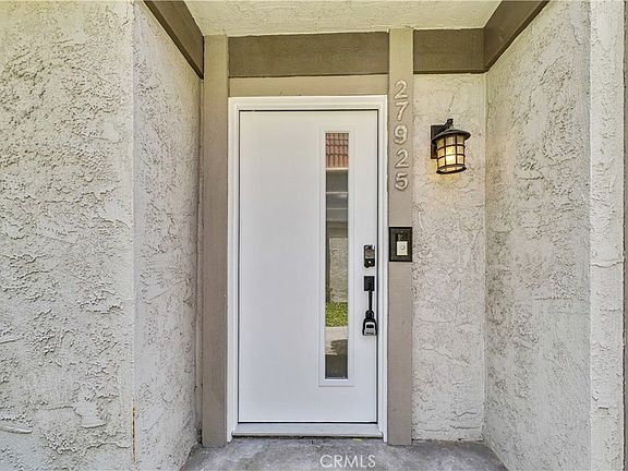 3rd image of 27925 Ridgebluff Ct