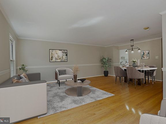 3rd image of 2731 Carter Farm Ct
