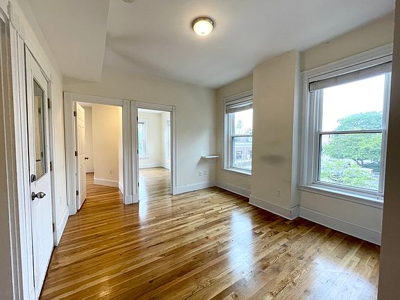 2nd image of 90-92 L St #2L