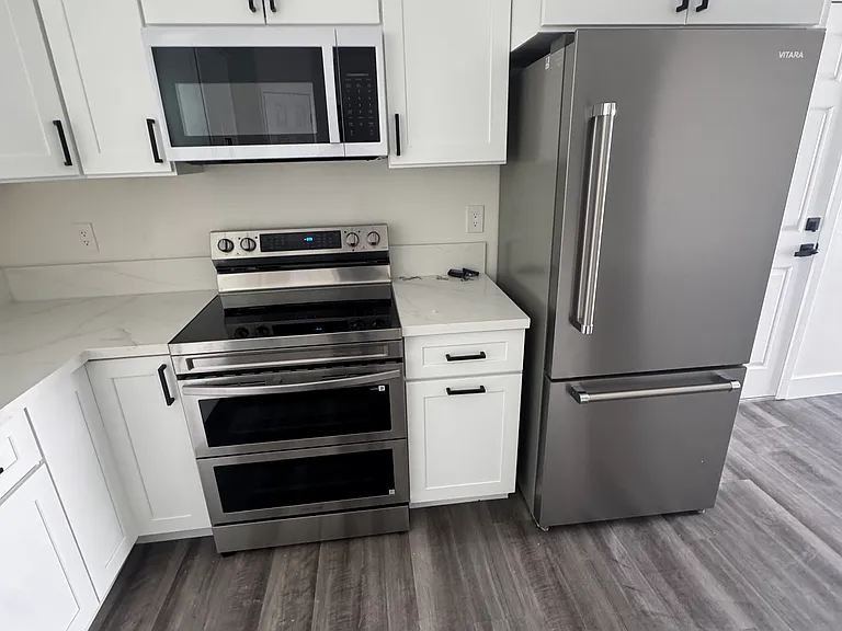 4587 Shetland Ln — Photo 3