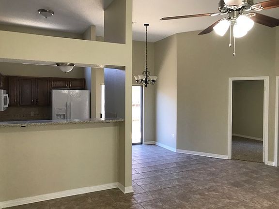 5th image of 429 Heritage Way