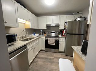 7 Gibbs St APT 2, Worcester, MA 01607