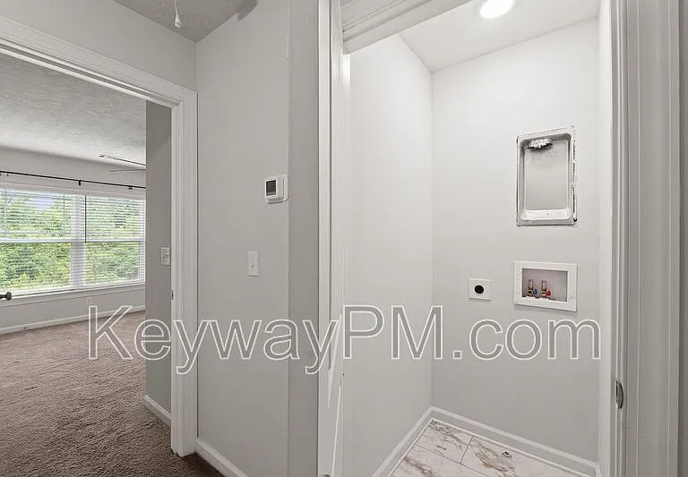 1913 Butternut Dr — Photo 11