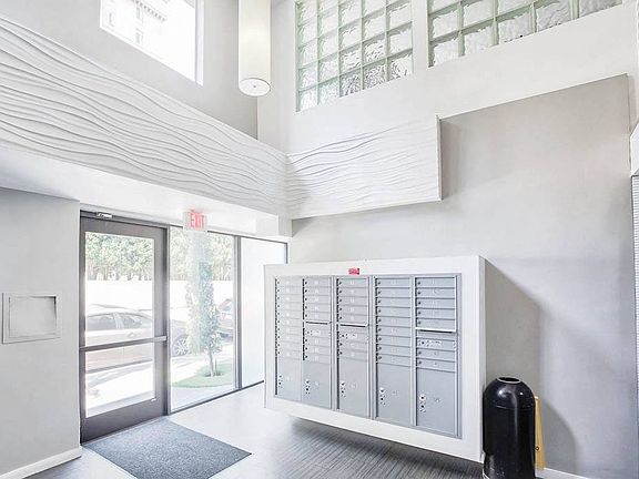 4th image of 6600 Yucca St APT 202