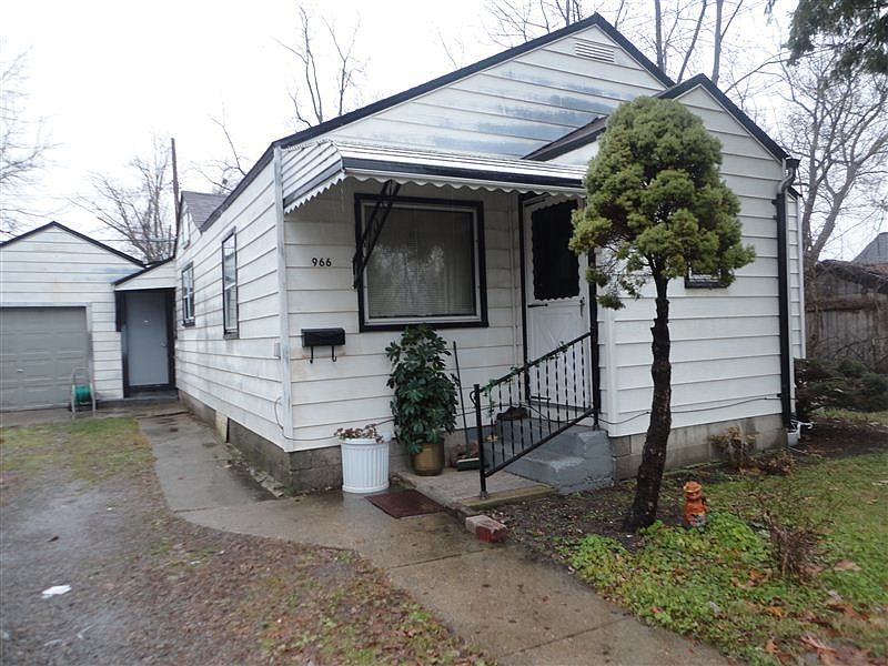 1st image of 966 Boston Ave
