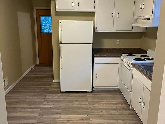 5th image of 2936 Northwood Ave #B