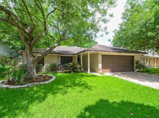 910 Comstock Springs Dr, Katy, TX 77450