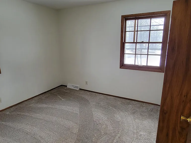 585 Meadow Ct #595 — Photo 13