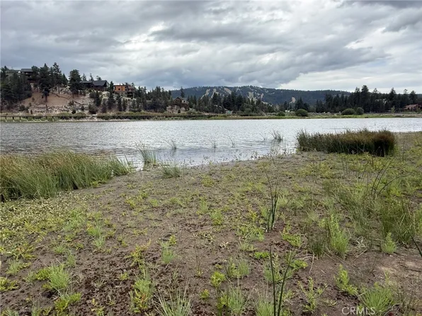 38 N Shore Dr, Big Bear City, CA 92314