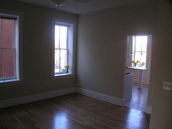 5th image of 3224-26 Indiana Ave #3224