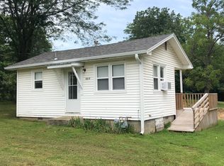 1017 W Atlantic St, Nevada, MO 64772