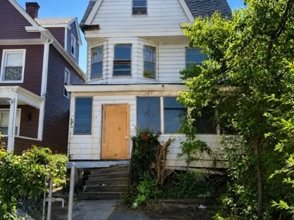 4 N 20Th St, East Orange City, NJ 07017