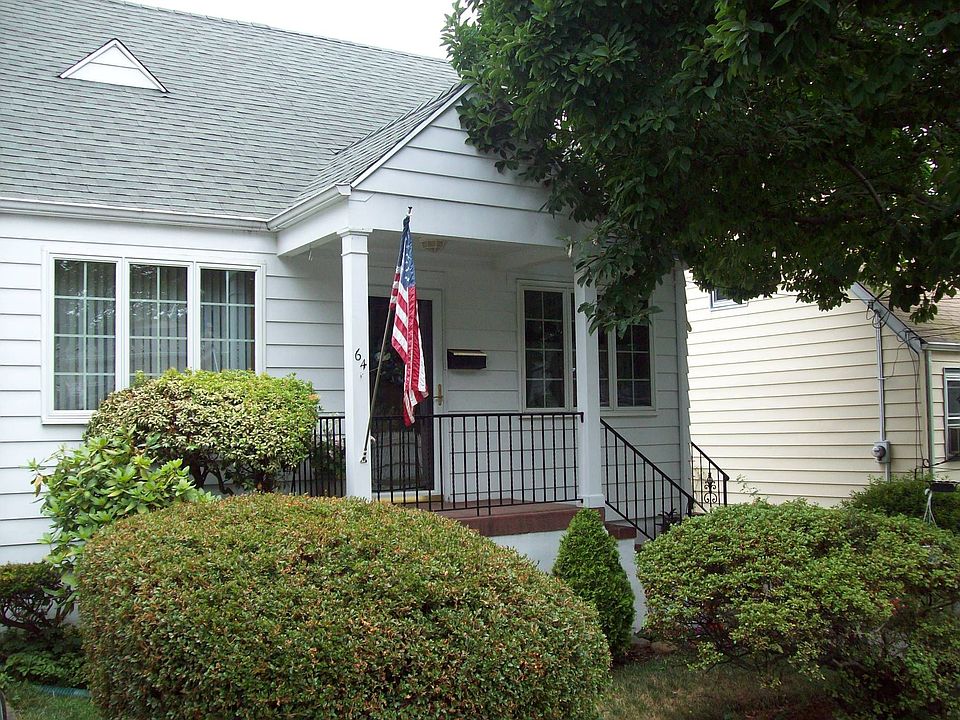 1st image of 64 Clermont Pl