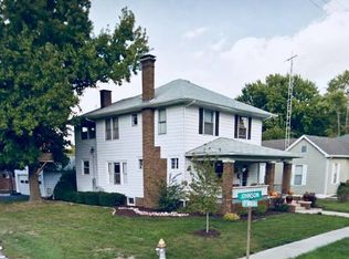 604 E 1st North St, Carlinville, IL