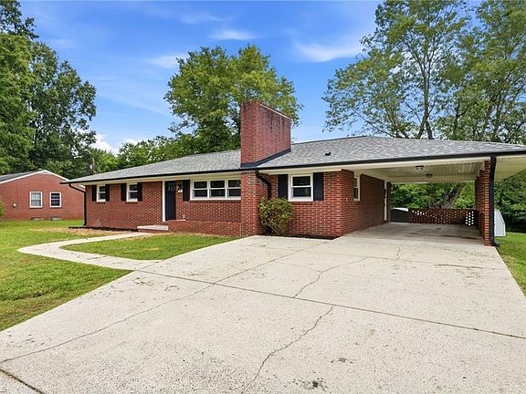 2nd image of 242 Island Dr