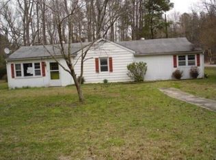 105 Boundary Rd, Yorktown, VA 23690