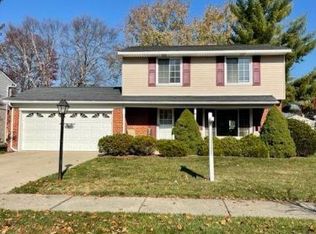 36726 Ladywood St, Livonia, MI 48154