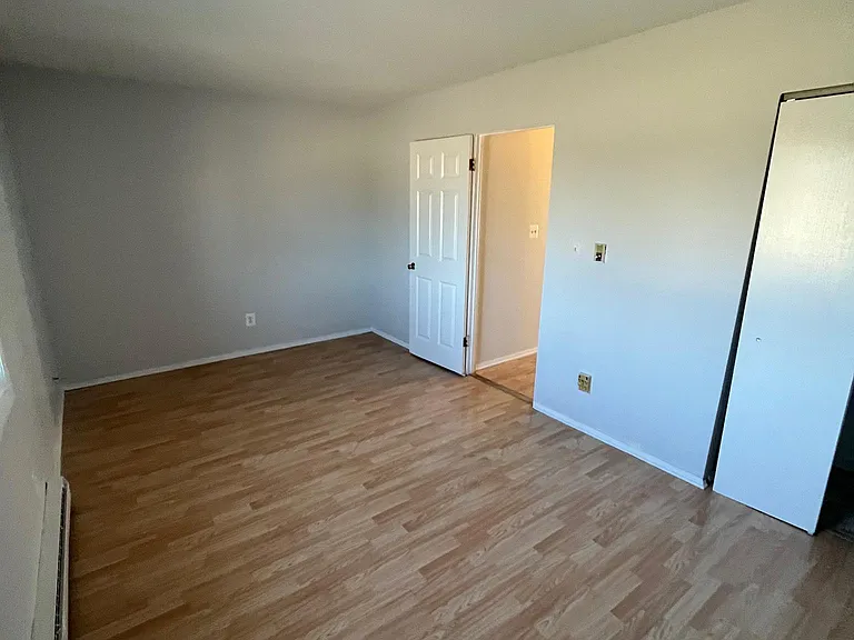 540 Greenwood Dr #D — Photo 6