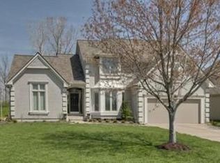 7900 NW Sunset Dr, Parkville, MO 64152